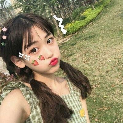暗红